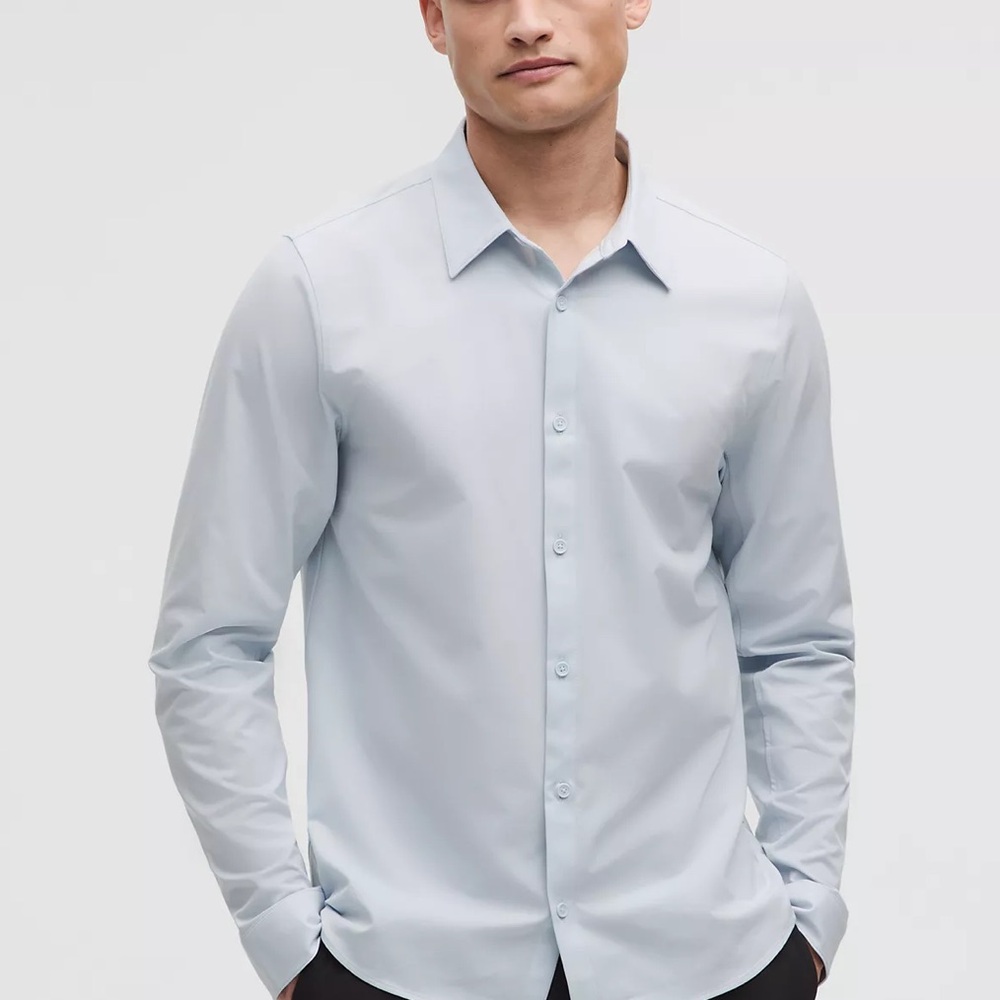 Lululemon Men’s Venture Button Down Long Sleeve Shirt